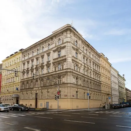 Apartmanhotel L.i.a S.r.o *