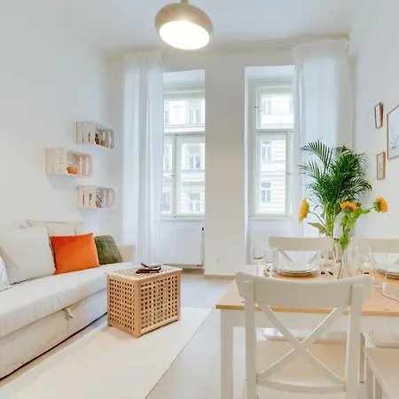 Apartmanhotel L.i.a S.r.o *